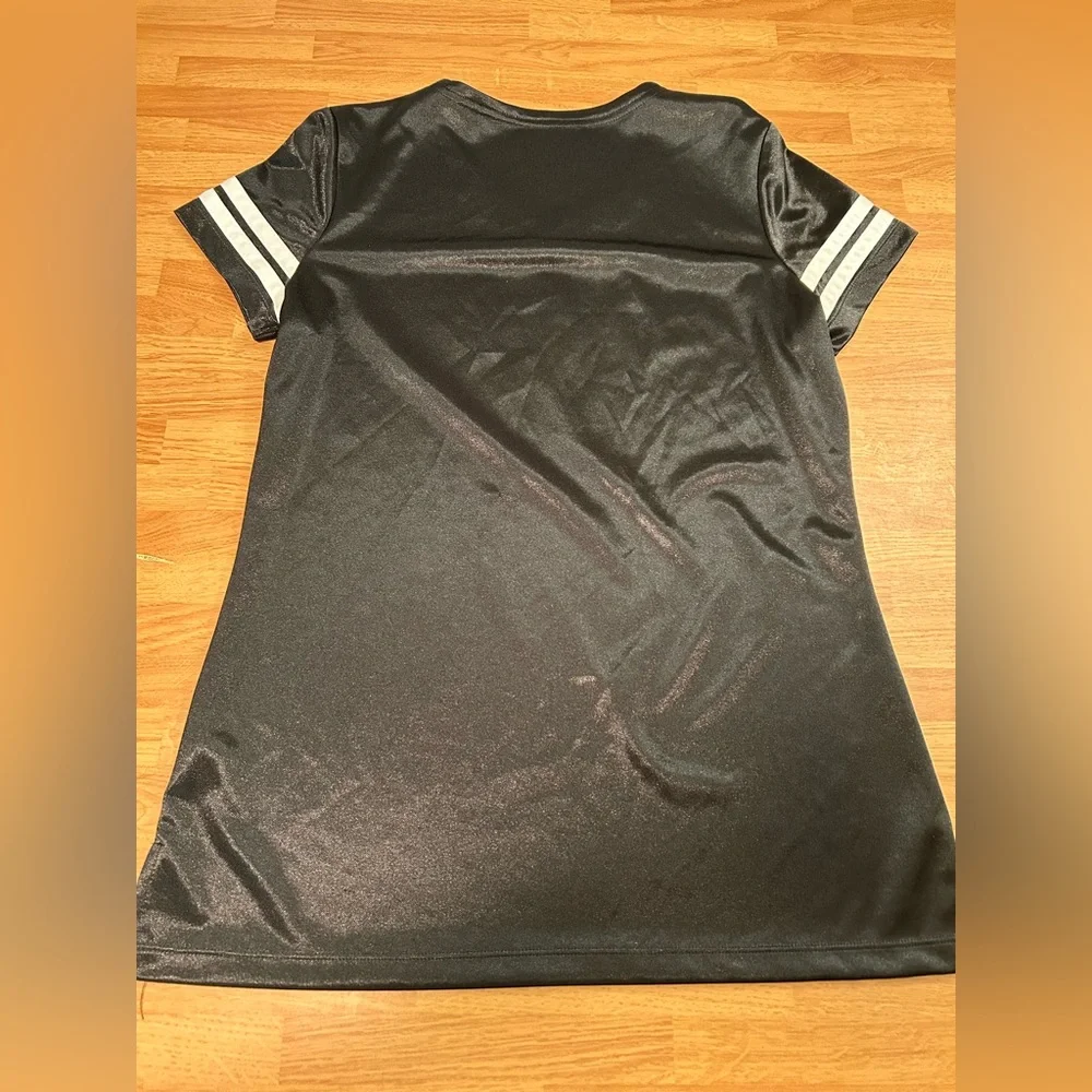 Las Vegas Raiders V-Neck Jersey Women’s Medium - Picture 4 of 10